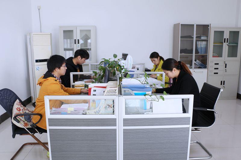 11(001) 11(001)